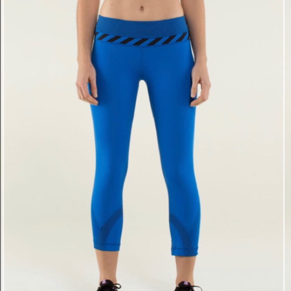 Lululemon Run: Inspire Crop